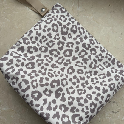 Aquabella - Leo greige- Nasstasche/Wetbag -AnniWay
