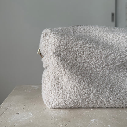 Boxy Bag Teddy „beige“