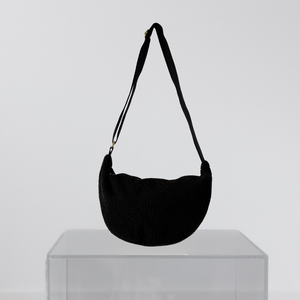 Luna Front Ansicht schwarz Teddy