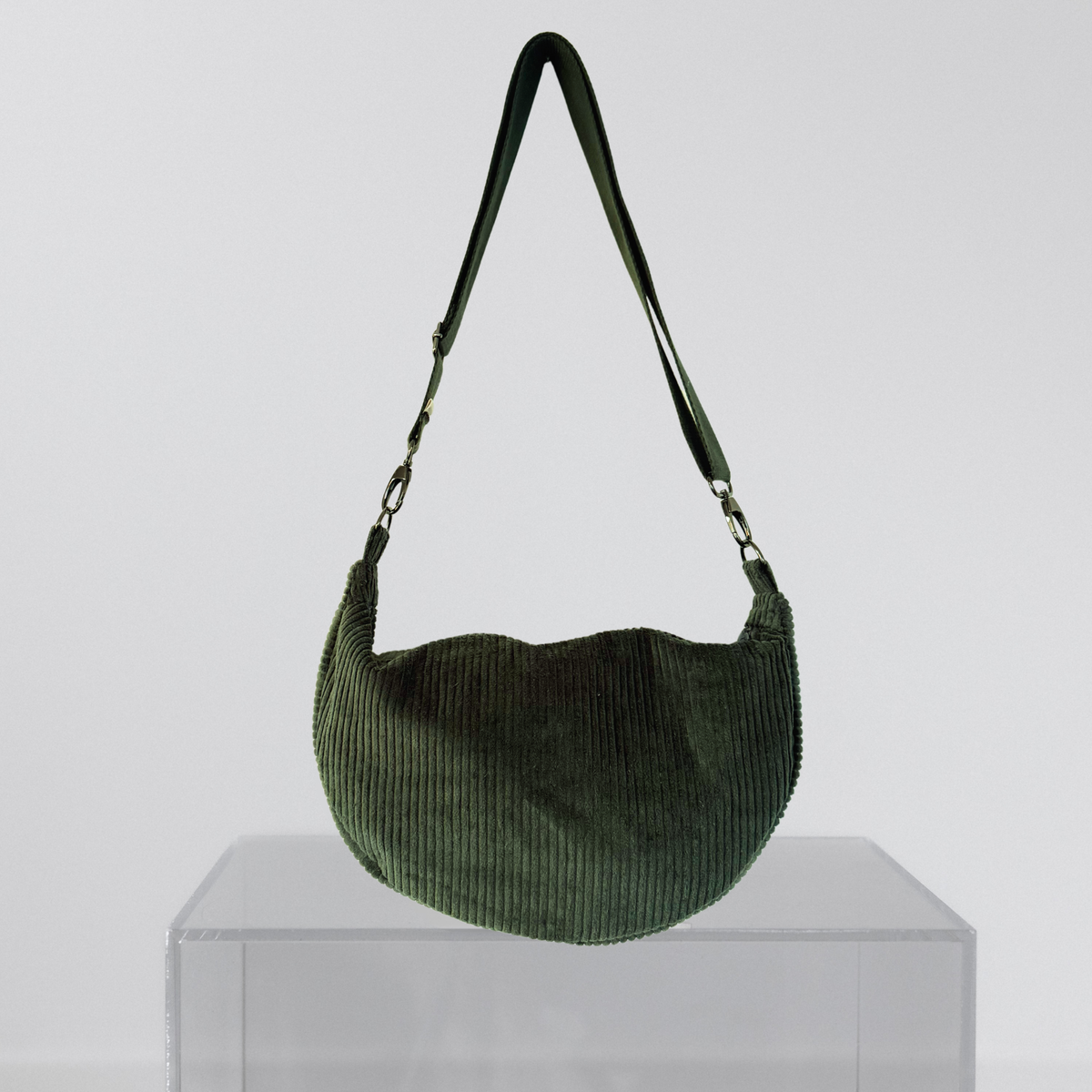 Lunabag waldgrün Frontal
